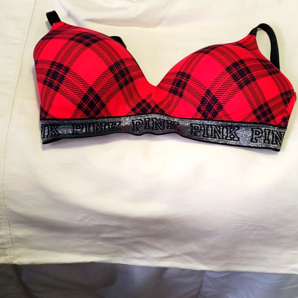 PINK Victoria's Secret Wear Everywhere wireless lightly lined bra size 36D